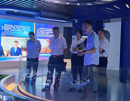 各界领导来新葡的京集团35222vip参观交流指导